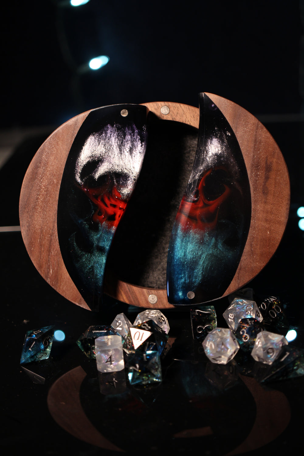 I Just Think it's Neat! Part 2 Wood and Epoxy Dice Box for Dungeons and Dragons or Any Dice Game